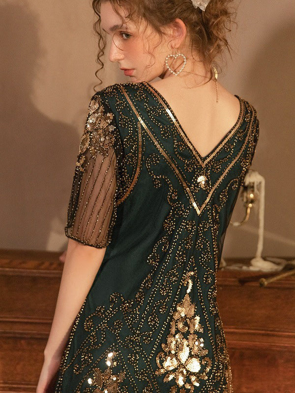 Classic Vintage Dress with a Flattering Fit