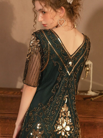 Classic Vintage Dress with a Flattering Fit