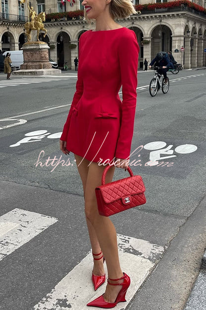 Effortlessly Elegant Dress with a Timeless Design