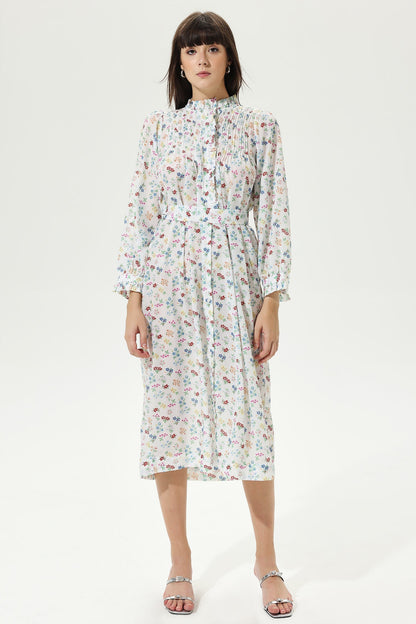 A Vintage Style Dress with Delicate Timeless Details