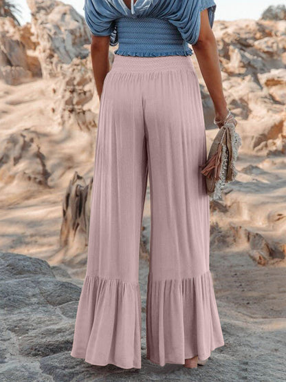 Well Tailored Pants with a Graceful Silhouette