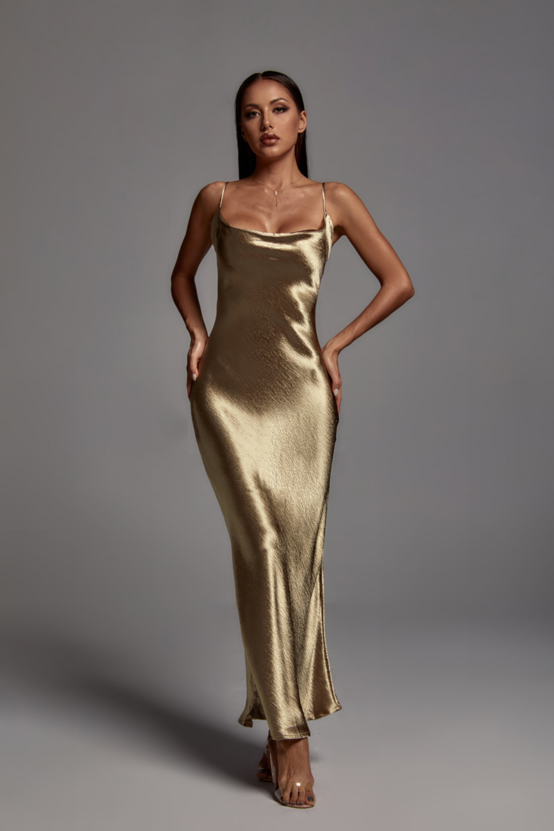 Beautifully Finished Dress in a Timeless Design
