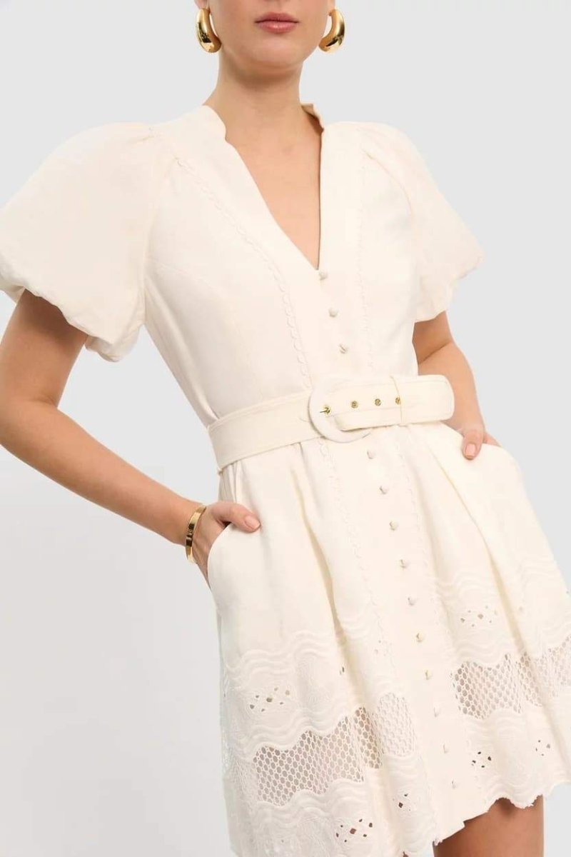 Well Tailored Dress with a Graceful Silhouette