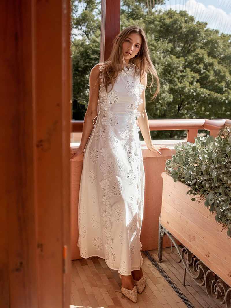 Effortlessly Elegant Dress with a Timeless Design