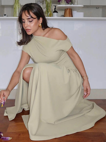 Gracefully Styled Dress for Any Occasion