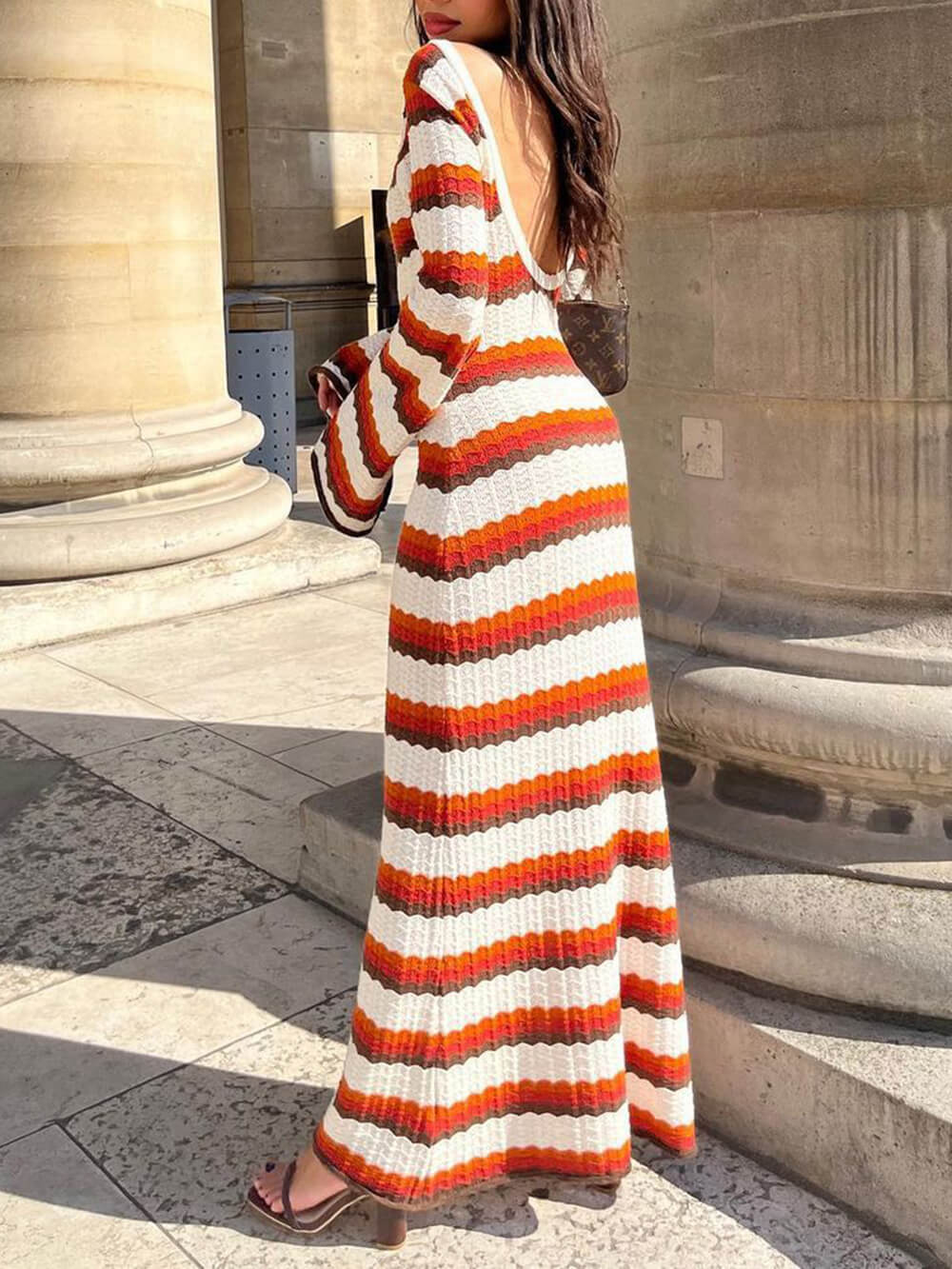 Effortlessly Elegant Dress with a Timeless Design