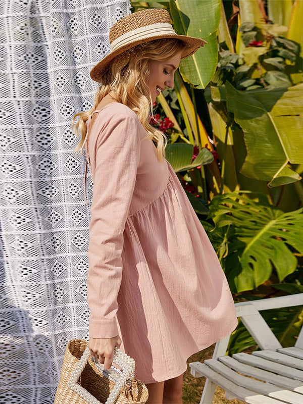 Classic Vintage Dress with a Flattering Fit