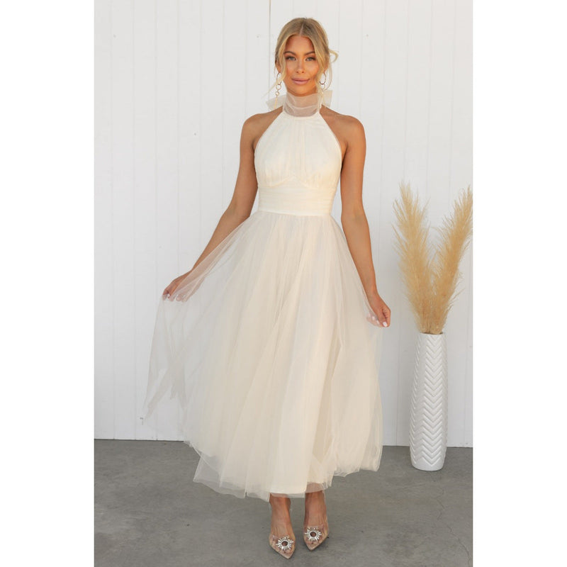 Polished Dress with an Effortless Classic Look