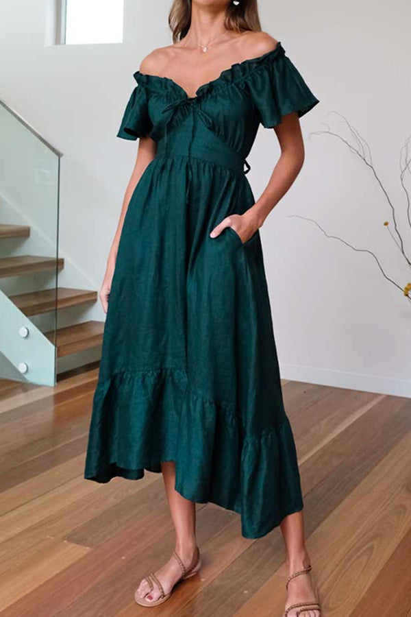 Beautifully Finished Dress in a Timeless Design