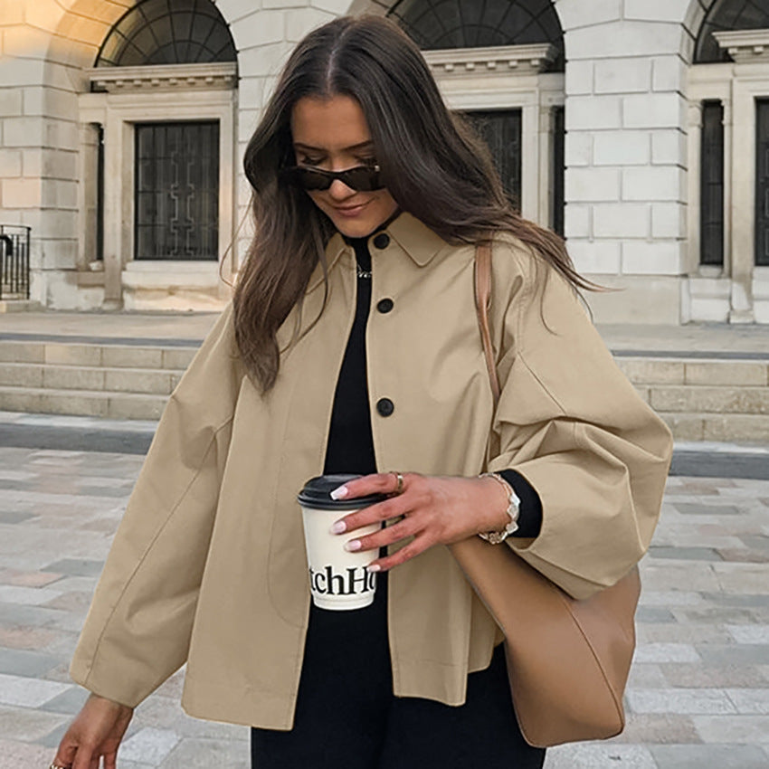Well Tailored Jacket with a Graceful Silhouette