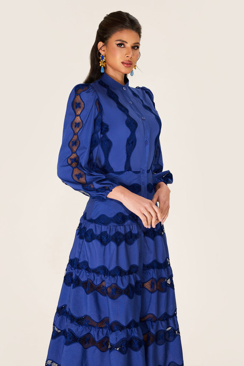 Beautifully Finished Dress in a Timeless Design