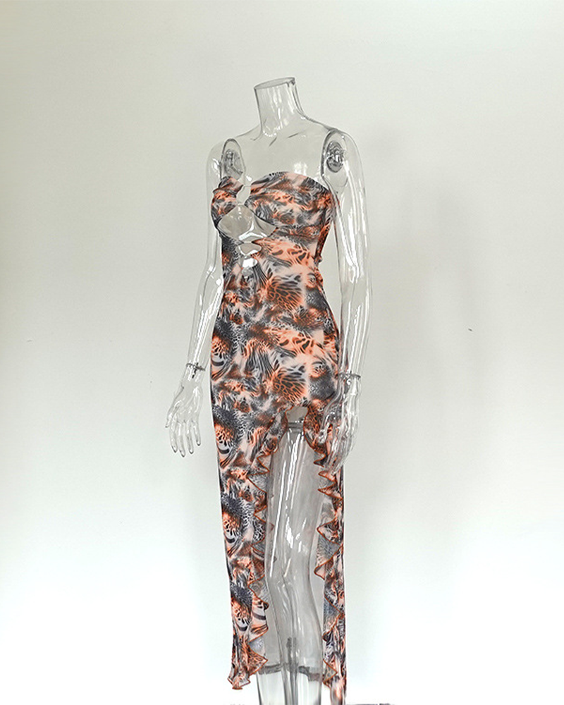Gracefully Styled Dress for Any Occasion