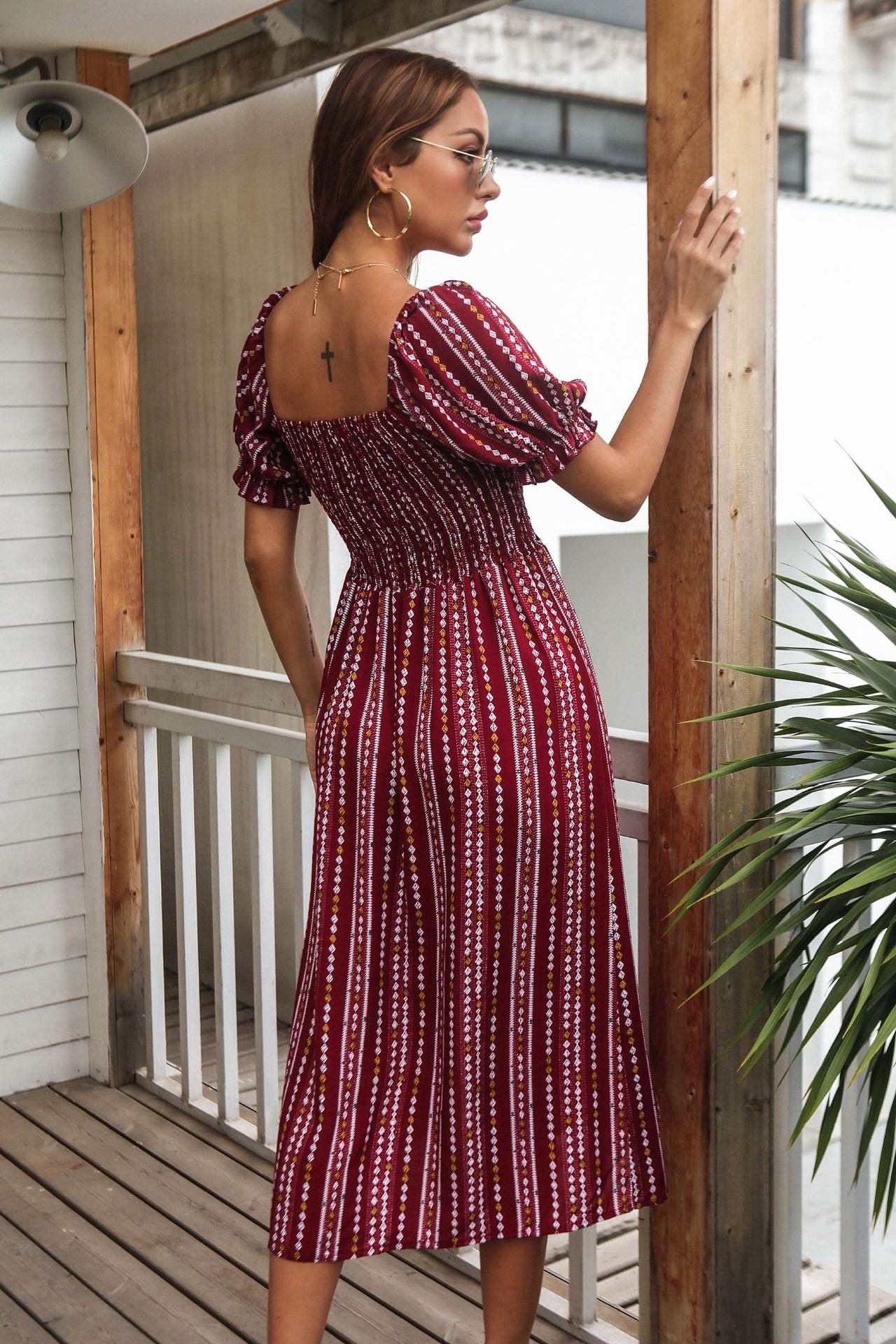Classic Vintage Dress with a Flattering Fit