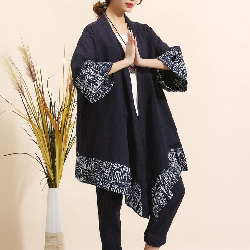 Well Tailored Cardigan with a Graceful Silhouette