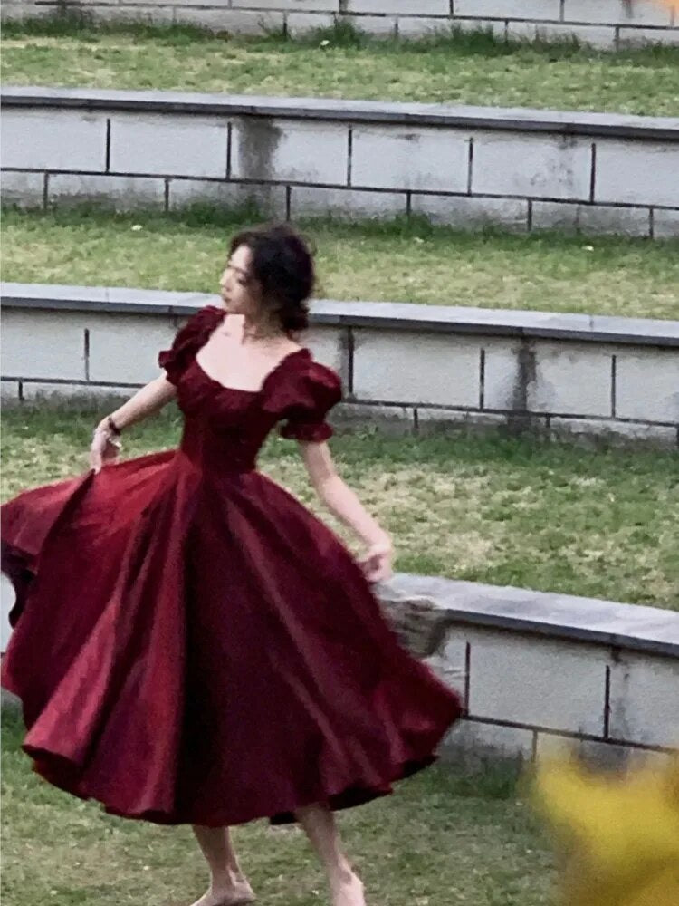 Classic Vintage & Enduringly Stylish Dress
