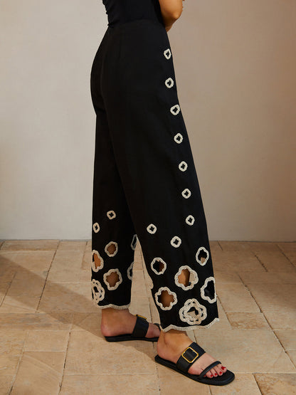 Sophisticated Pants with a Clean Classic Look