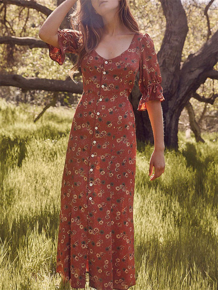 Classic Vintage Dress with a Flattering Fit