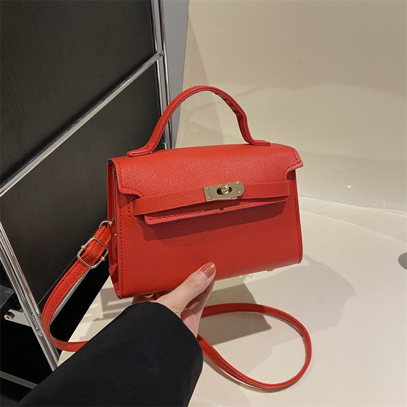 Classic Vintage Bag with a Flattering Fit