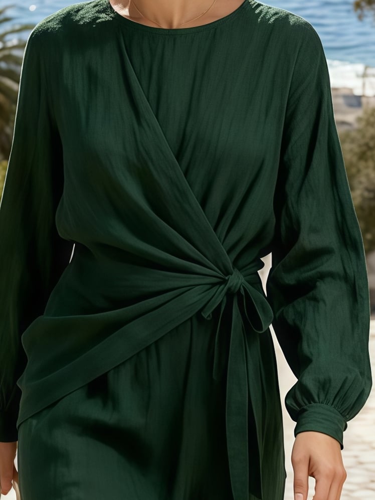 Gracefully Styled Garment for Any Occasion