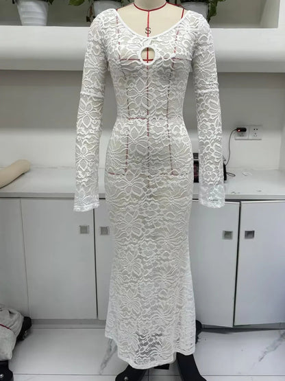 Beautifully Crafted Dress in a Classic Style