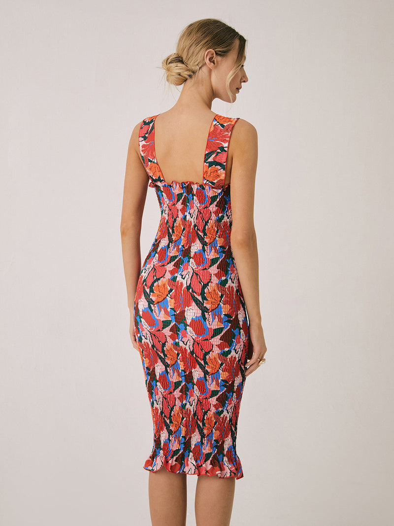 Gracefully Styled Dress for Any Occasion