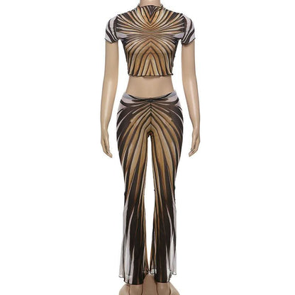 Effortlessly Elegant Garment with a Timeless Design