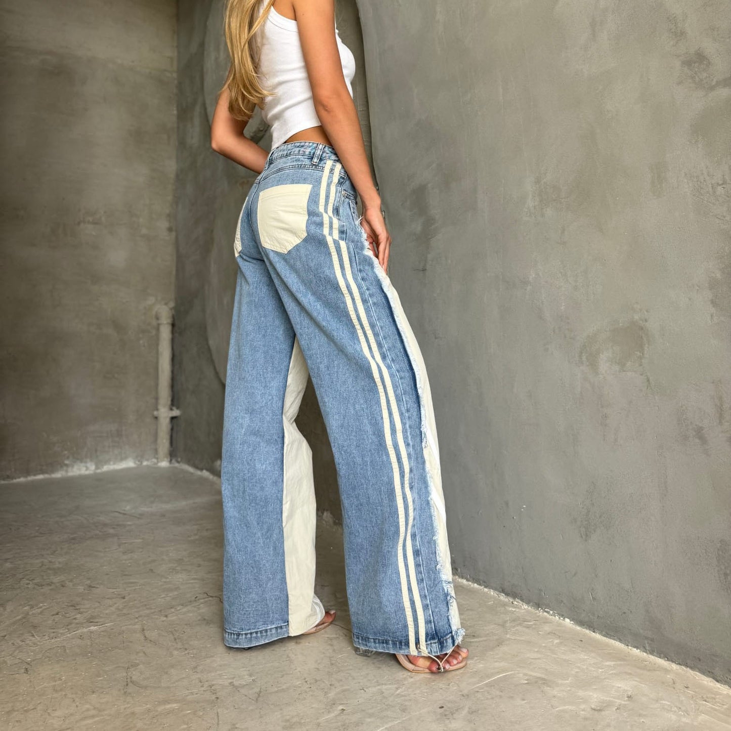 Sophisticated Garment with a Clean Classic Look