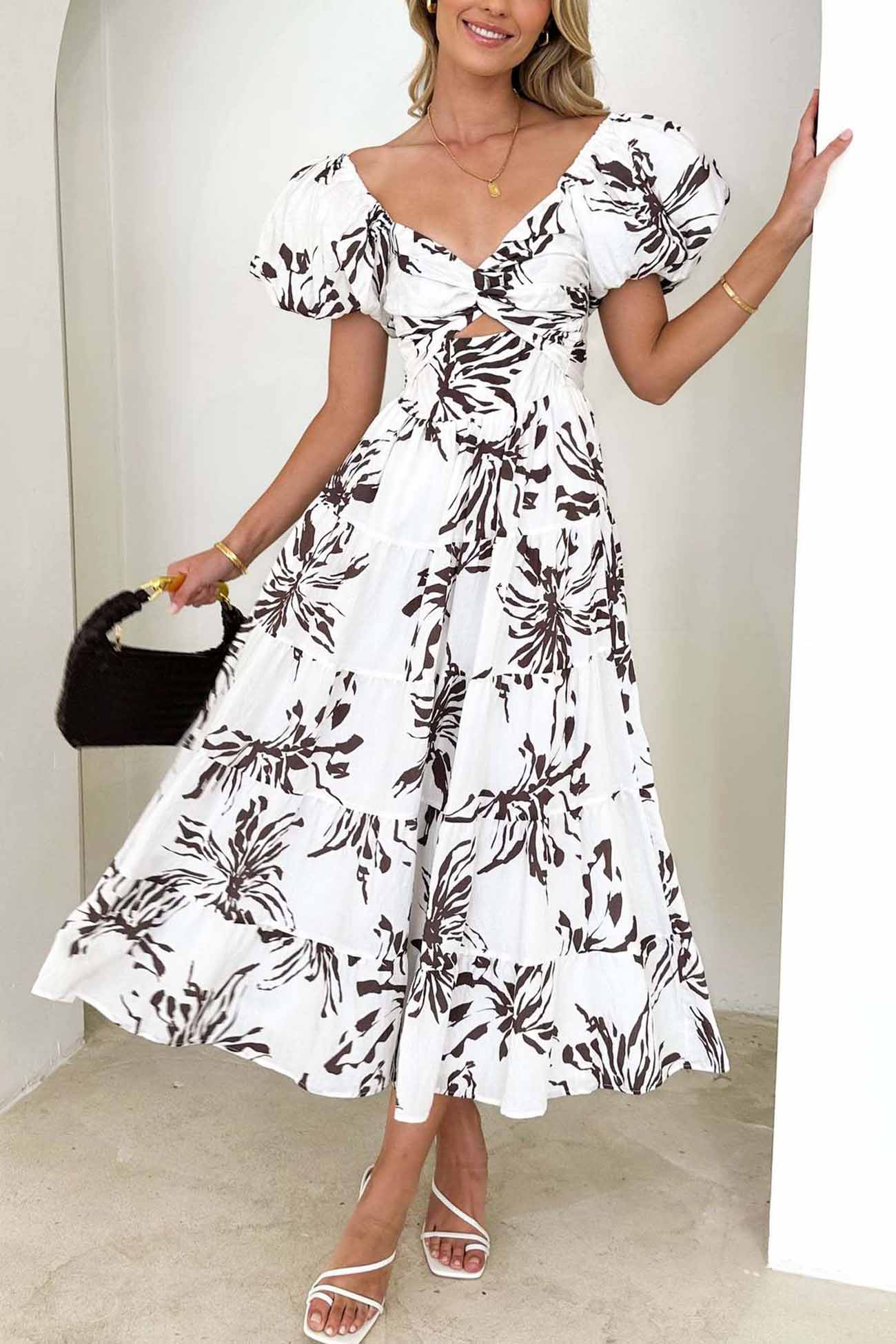 Gracefully Styled Dress for Any Occasion