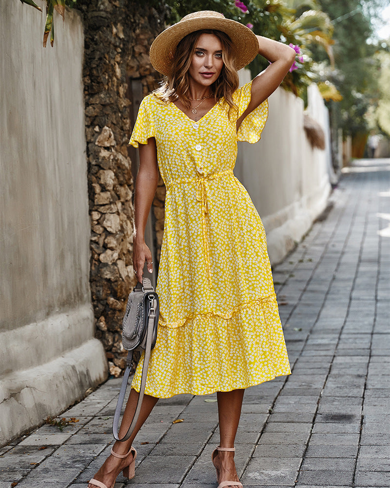 Classic Vintage Dress with a Flattering Fit
