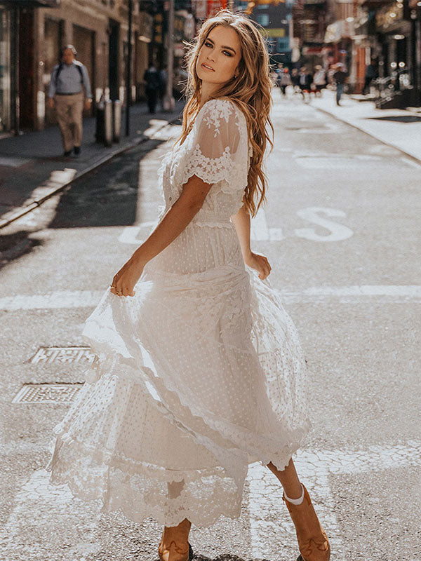 Beautifully Crafted Dress in a Classic Style