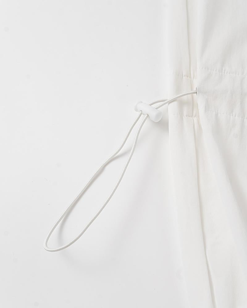 Effortlessly Elegant Pants with a Timeless Design