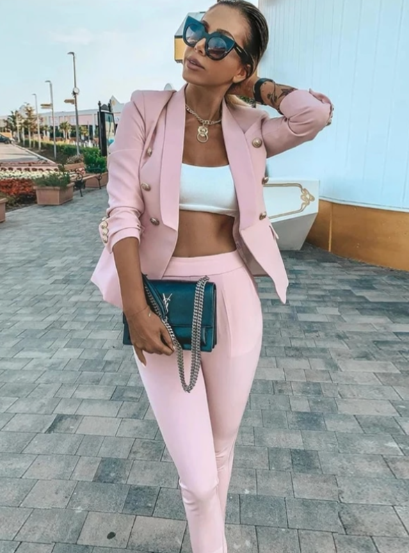 Classic Vintage Garment with a Flattering Fit