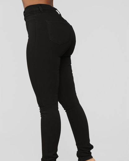 Well Tailored Pants with a Graceful Silhouette