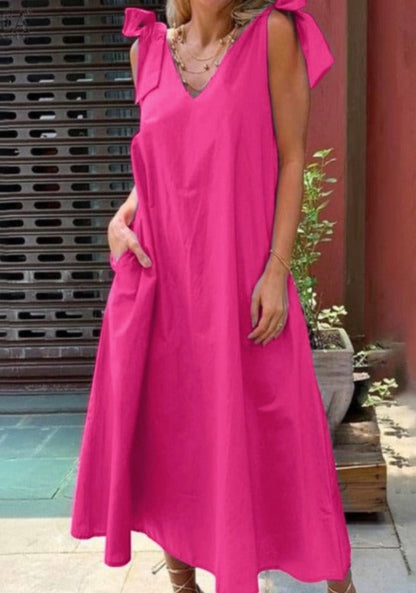 Beautifully Finished Dress in a Timeless Design