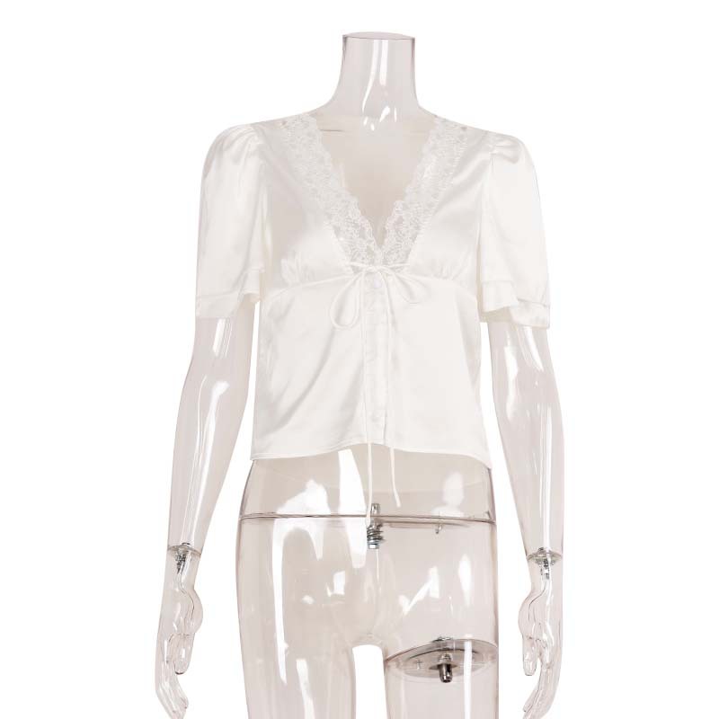 Well Tailored Garment with a Graceful Silhouette