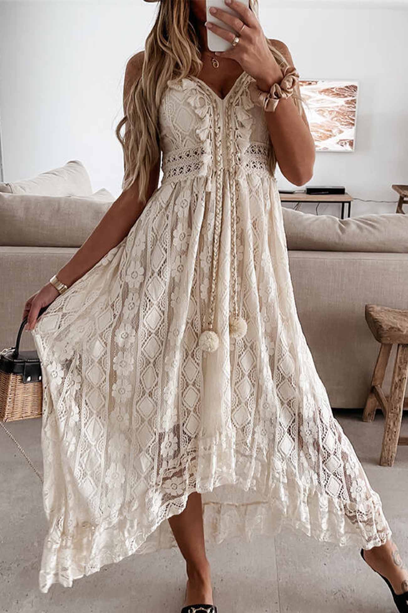 Classic Vintage Dress with a Flattering Fit
