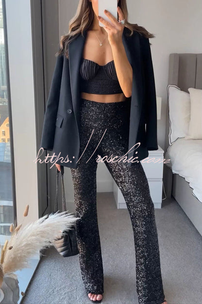 Effortlessly Elegant Pants with a Timeless Design