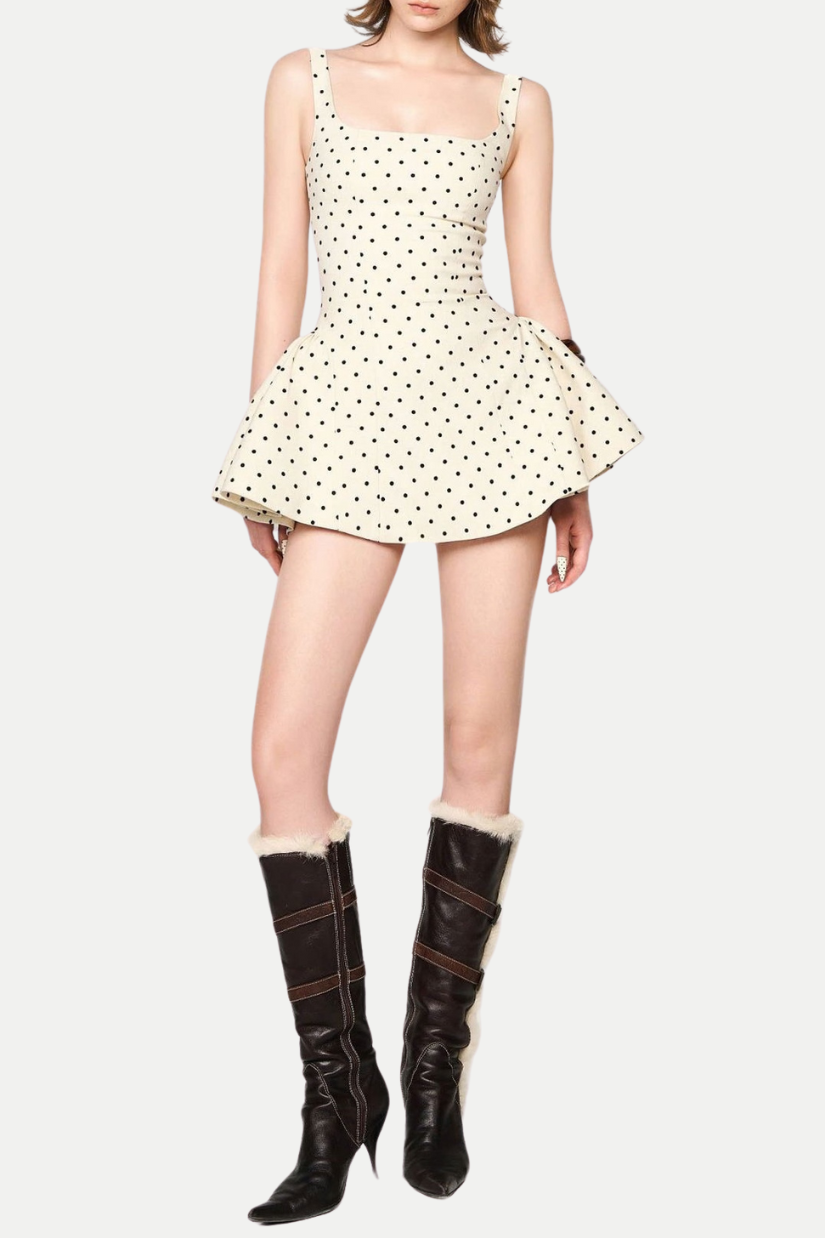 Sophisticated Dress with a Clean Classic Look