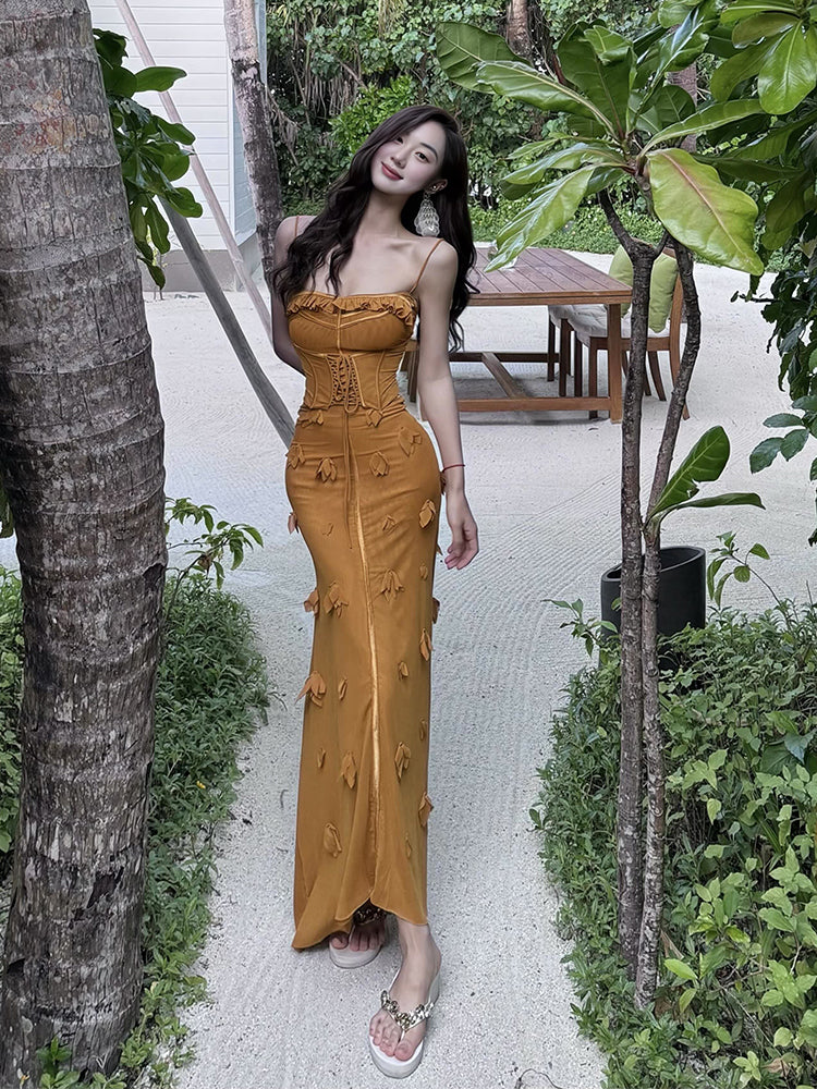 Gracefully Styled Dress for Any Occasion