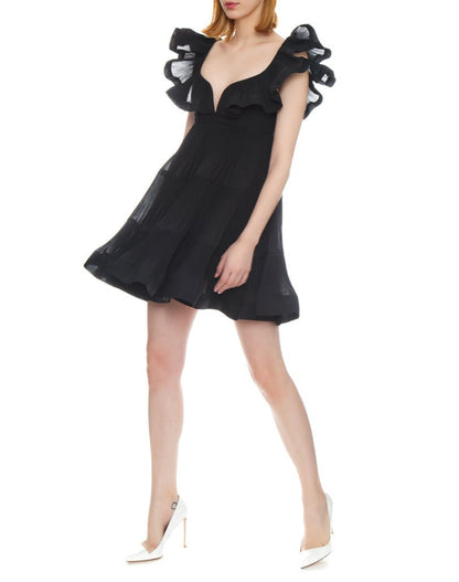 Gracefully Styled Dress for Any Occasion