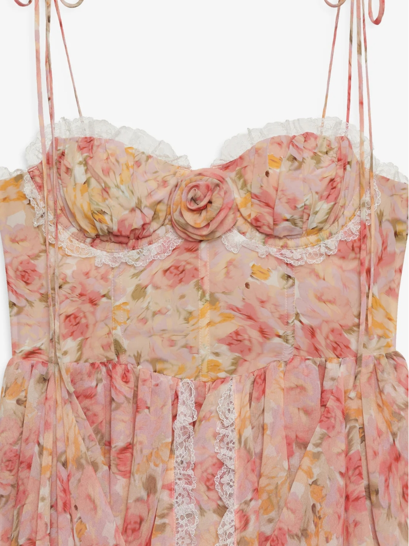 Beautifully Crafted Dress in a Classic Style
