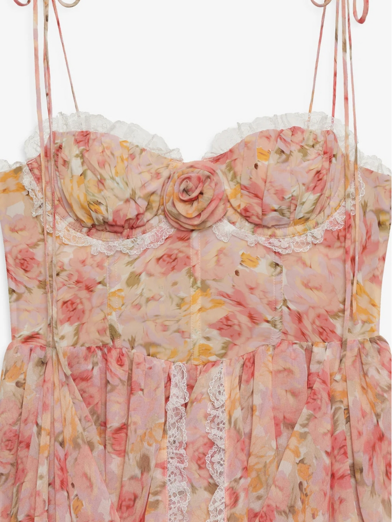 Beautifully Crafted Dress in a Classic Style