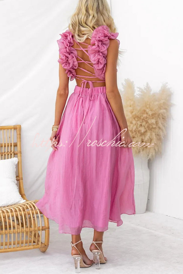 Beautifully Finished Dress in a Timeless Design