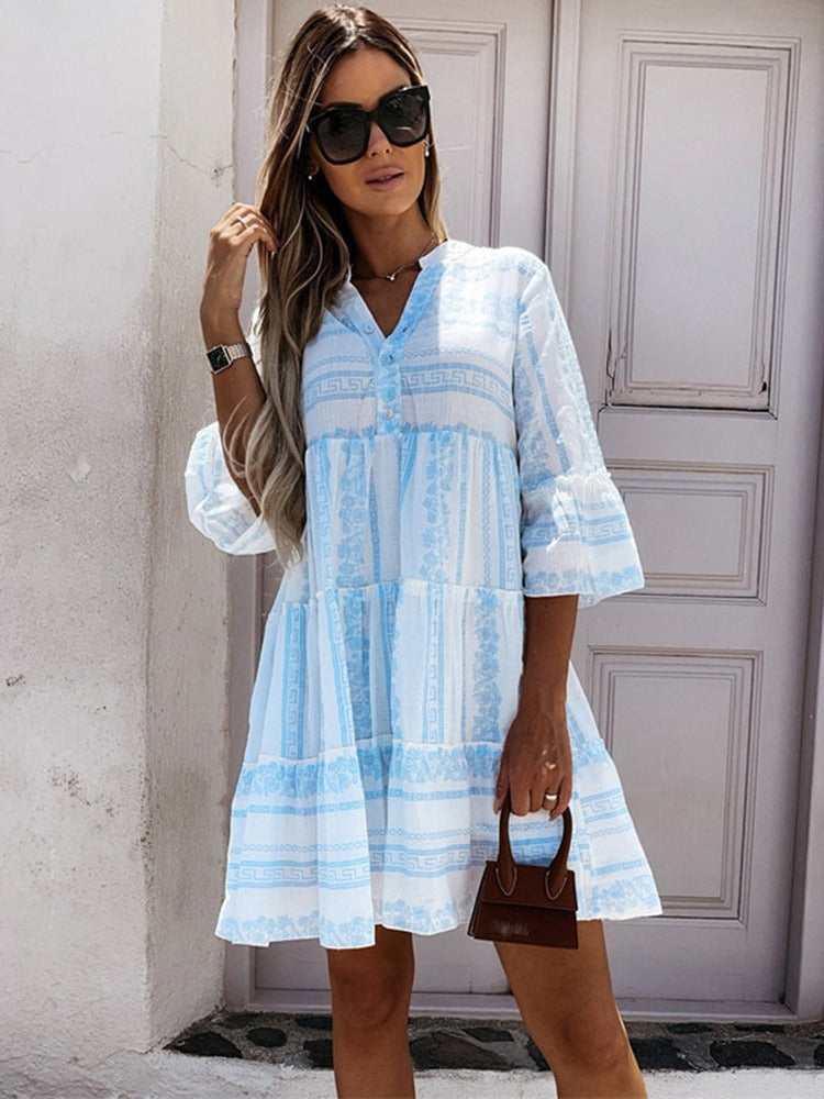 Beautifully Finished Dress in a Timeless Design