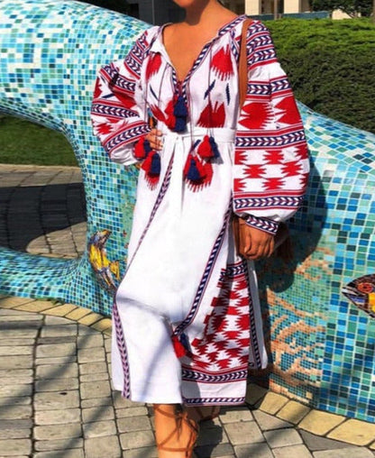 Beautifully Finished Dress in a Timeless Design