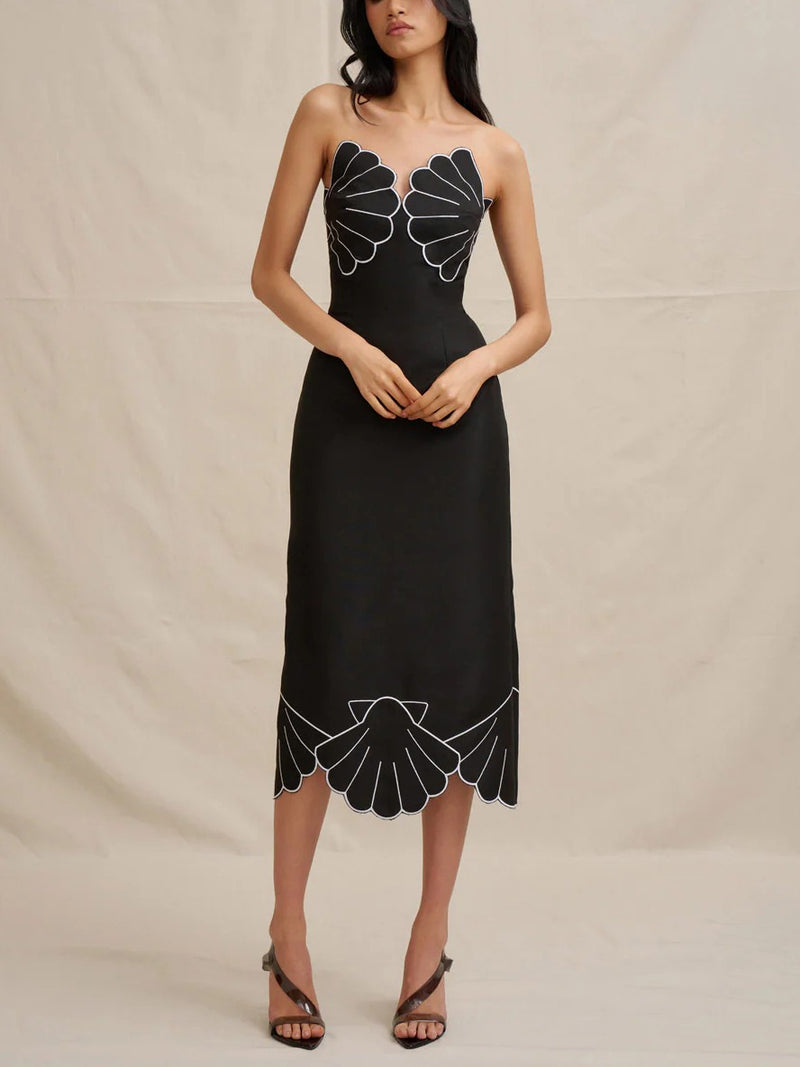 Classic Vintage & Enduringly Stylish Dress