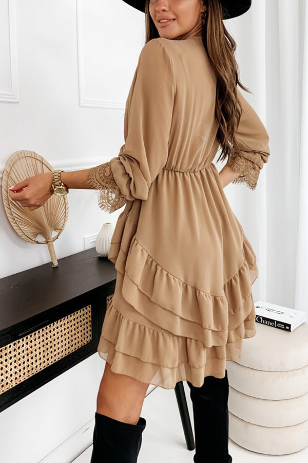 Effortlessly Elegant Dress with a Timeless Design