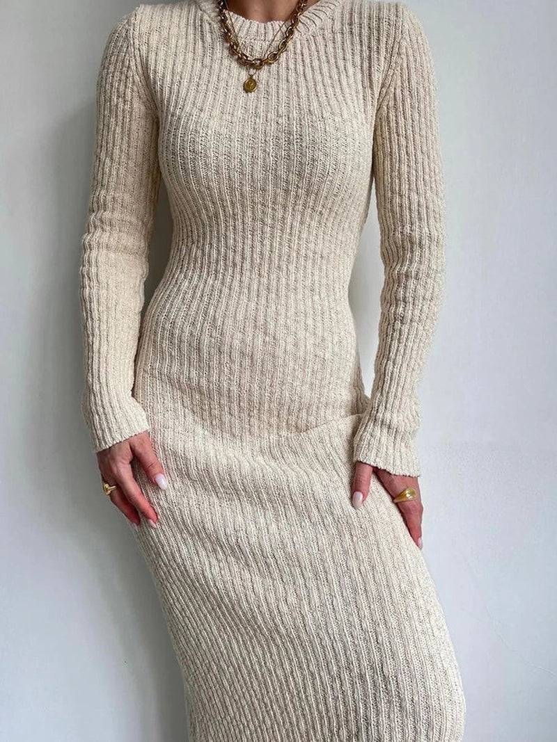 Classic Vintage Sweater with a Flattering Fit