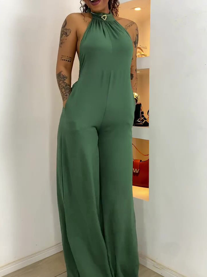 Sophisticated Garment with a Clean Classic Look