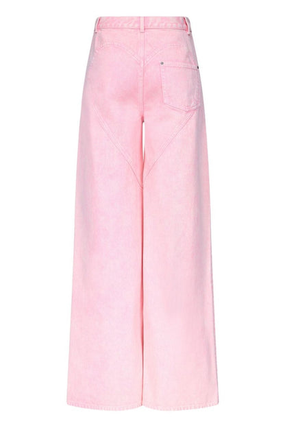 Gracefully Styled Garment for Any Occasion